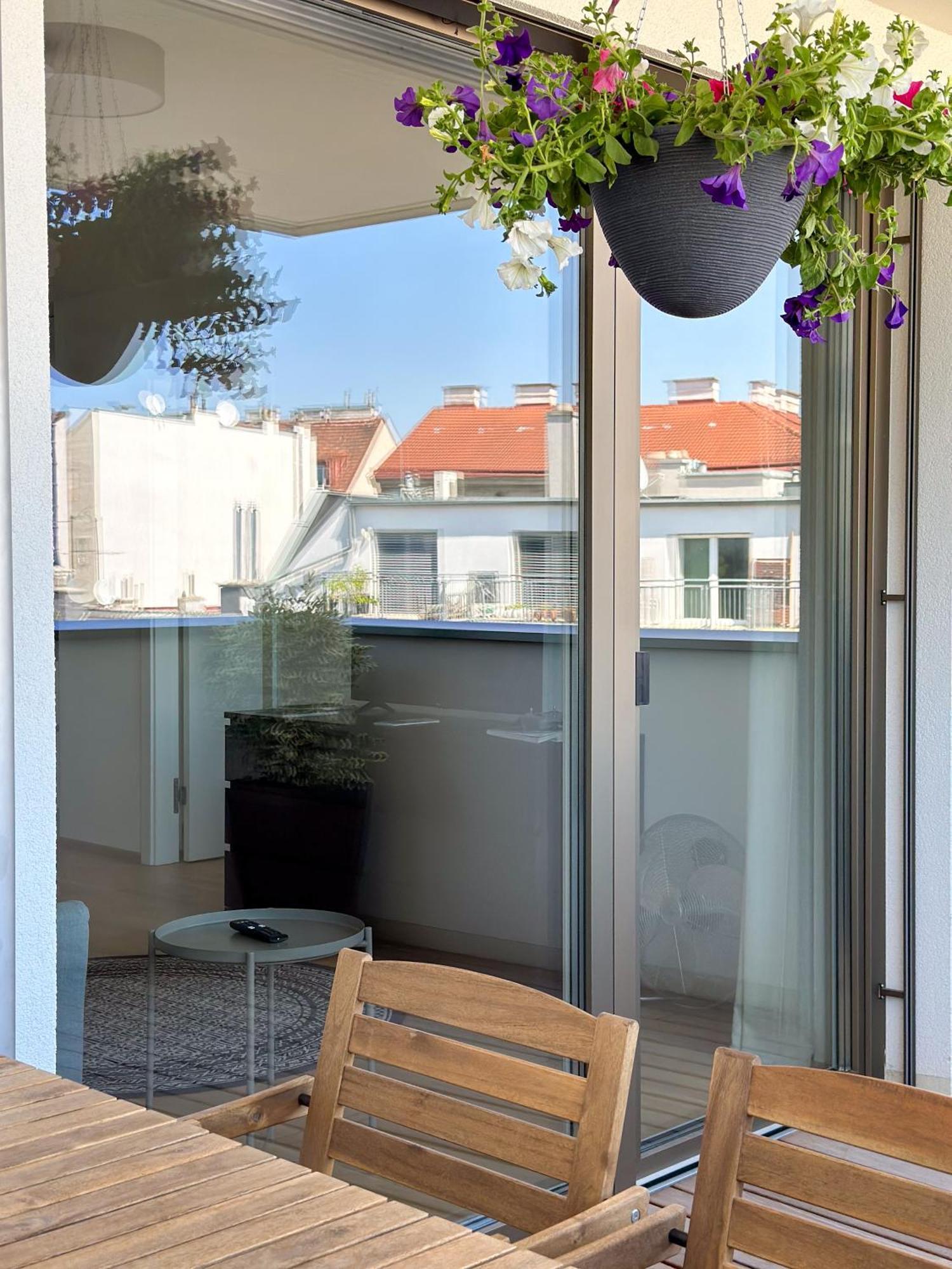 Vienna Sunny Side Up Apartments Exterior foto
